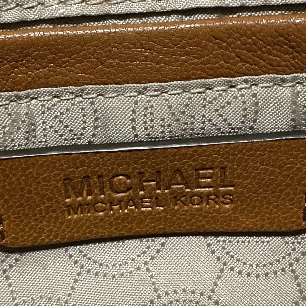 Michael Kors Padlock Crossbody - Picture 11 of 11
